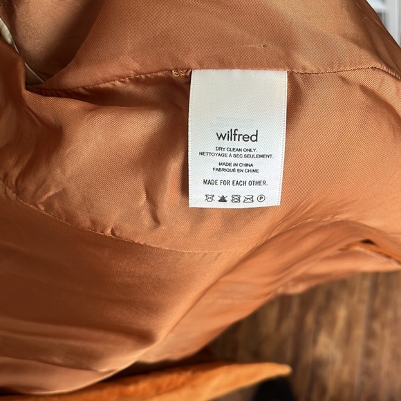 Aritzia Wilfred Mona velvet blazer - Picture 6 of 8